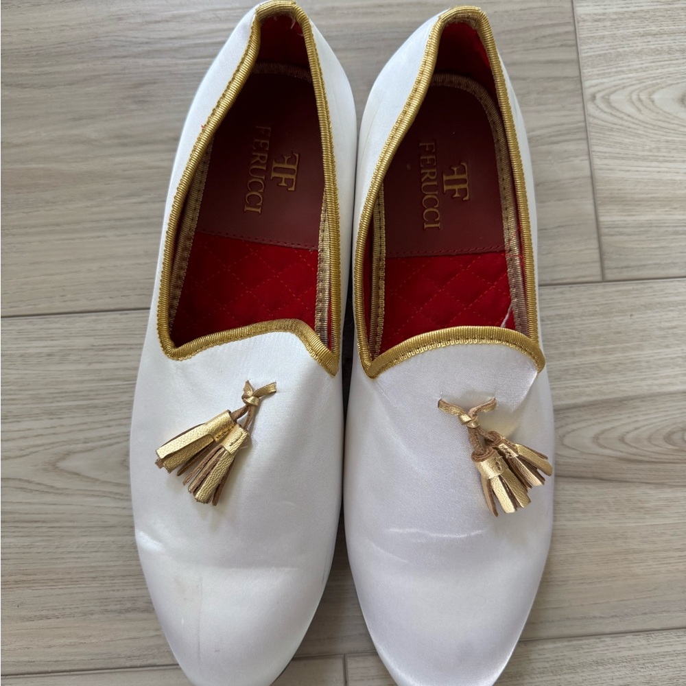 FERUCCI WHITE VELVET WITH GOLD TASSEL LOAFER SIZE 12 PROM WEDDING SHOES